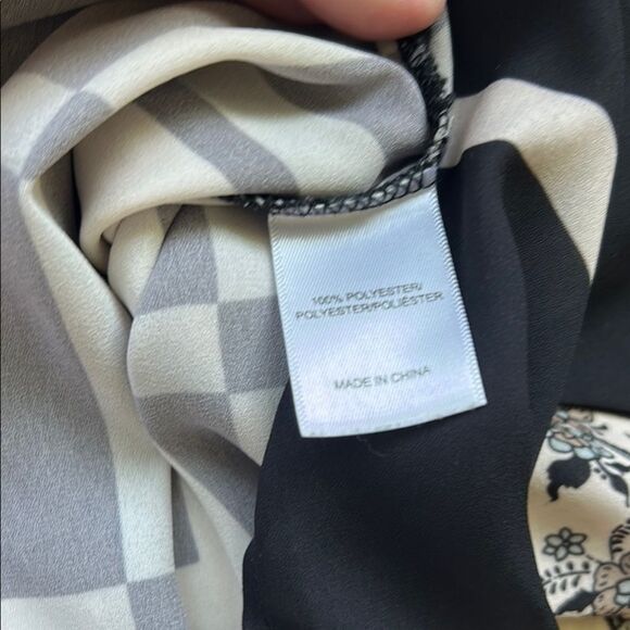 Adrianna Papell Black and Cream paisley Boxy Blouse XS - Picture 6 of 6